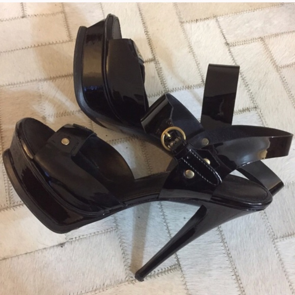 Yves Saint Laurent Black Patent Leather Platform Sandals